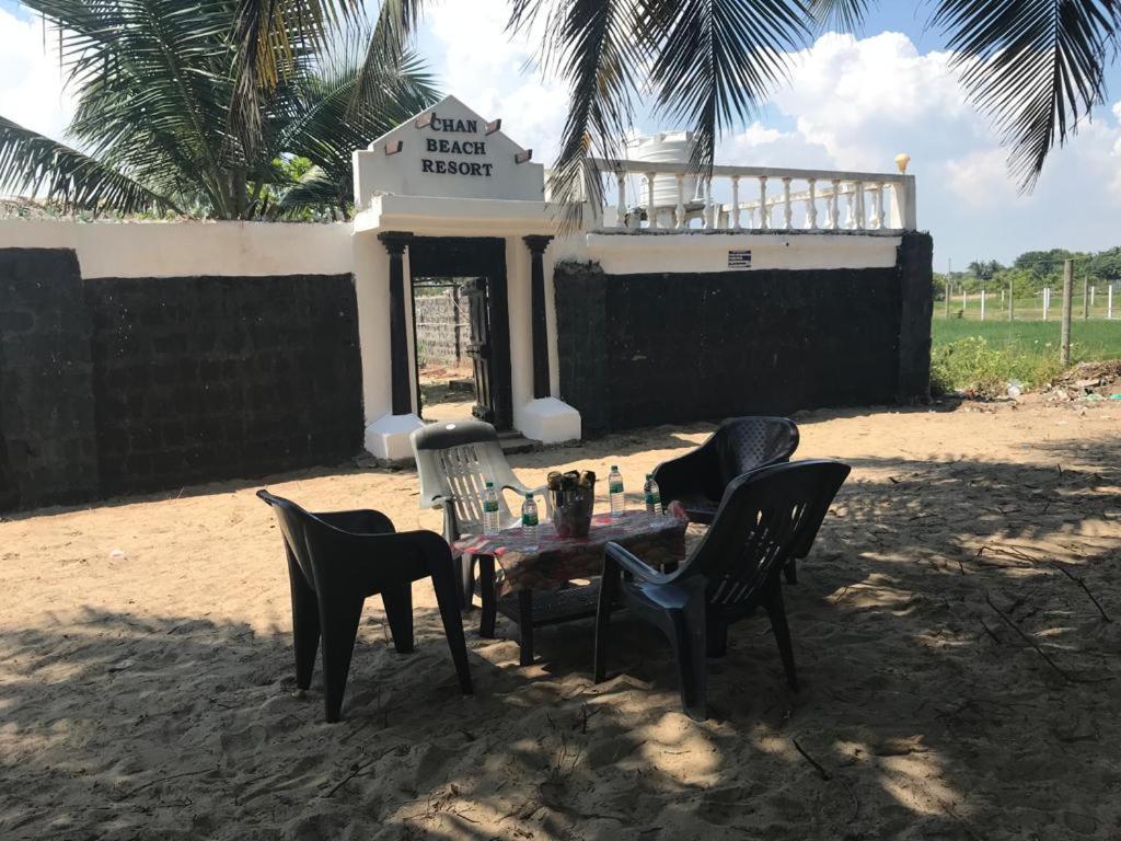 Chan Beach Resort Bahur 外观 照片