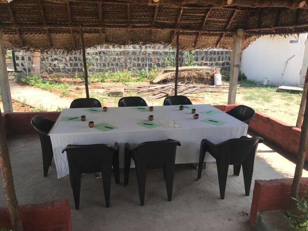 Chan Beach Resort Bahur 外观 照片