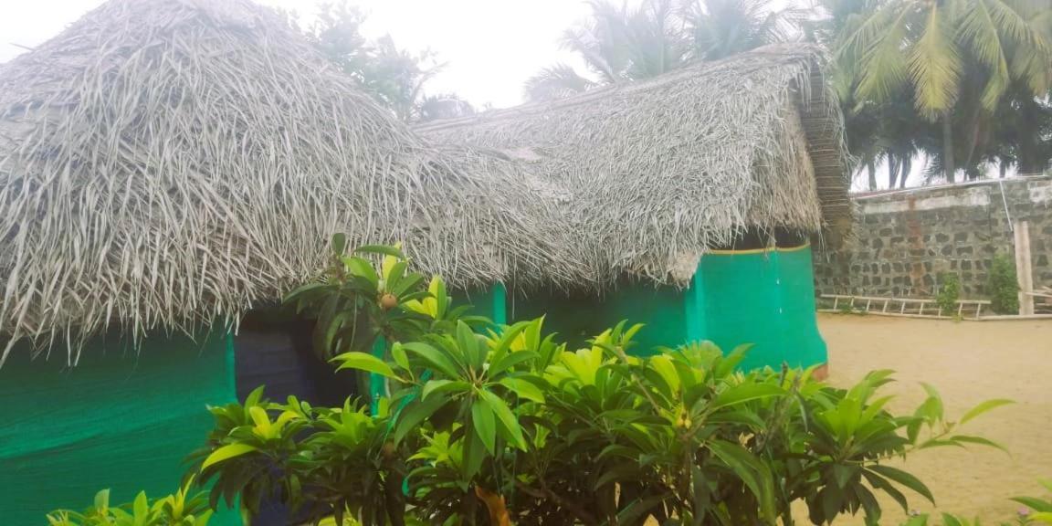 Chan Beach Resort Bahur 外观 照片