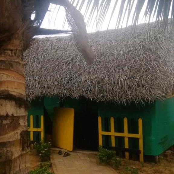 Chan Beach Resort Bahur 外观 照片